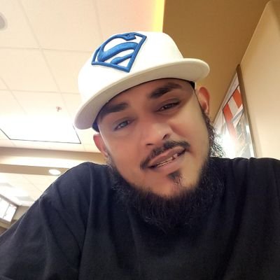 Profile Picture of Abel Cantu (@ClarkKent2234) on Twitter