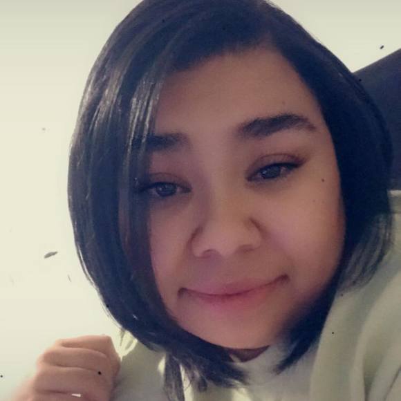 Profile Picture of Noelle Sirrs (@noellesirrs1994) on Poshmark