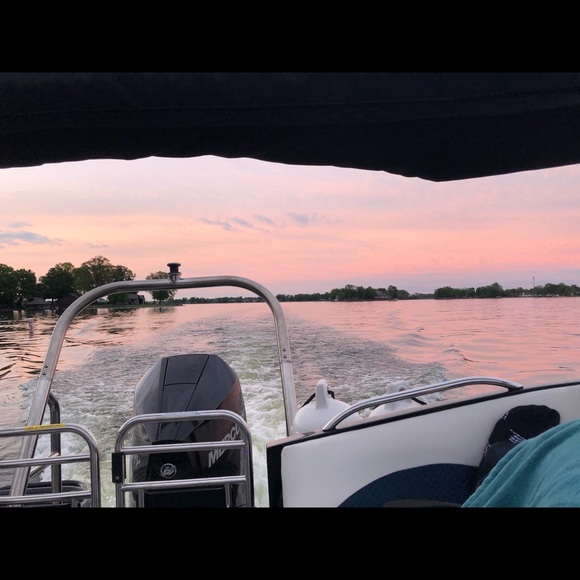 Profile Picture of Haliegh Reinoehl (@haliegh_r) on Poshmark