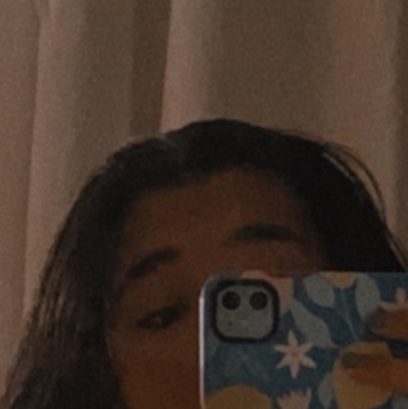 Profile Picture of Mariele Vanderpool (@mariele_v) on Poshmark