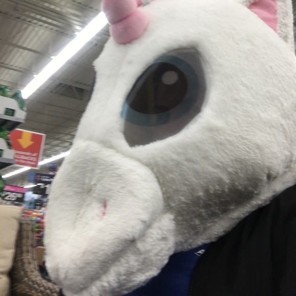 Profile Picture of Leilani Kauhane (@leik31) on Poshmark