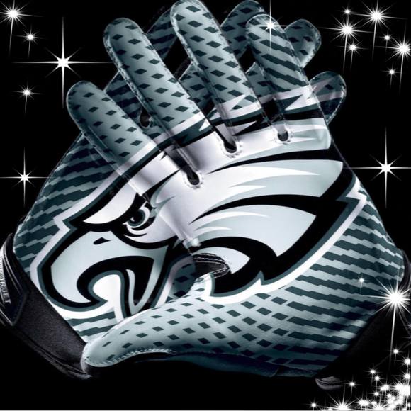 Profile Picture of Rob Stewart (@krazyboy30) on Poshmark