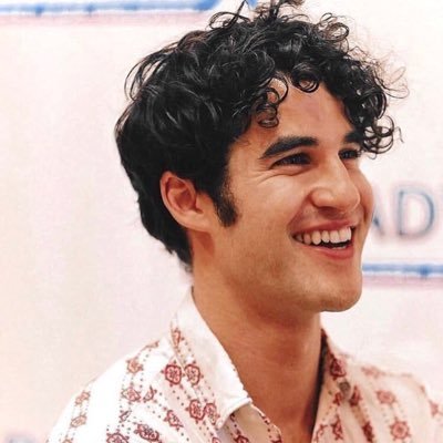 Profile Picture of Darren Criss Loves You (@darrenIovesyou) on Twitter