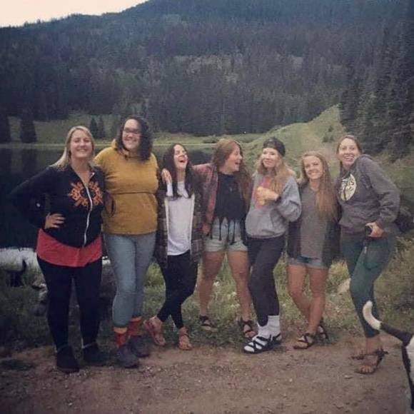 Profile Picture of Sarah Shotts (@sshotts) on Poshmark