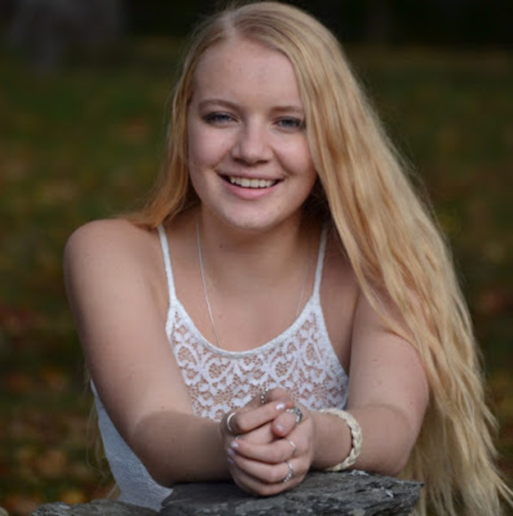 Profile Picture of Leah Abernethy (@mayataylor1571) on Poshmark