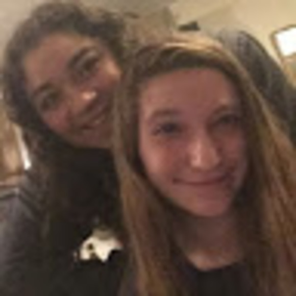 Profile Picture of Jenna Thomas (@jennathomas715) on Poshmark