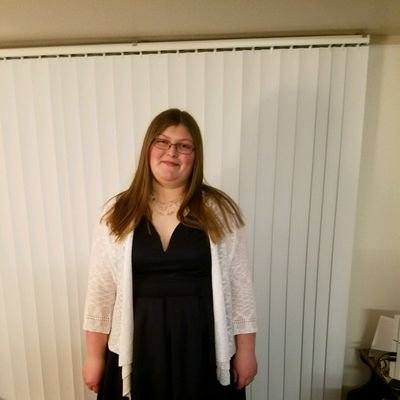 Profile Picture of April Heckman (@pepper_sass) on Twitter