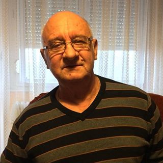 Profile Picture of András Árvai (@Andr&) on Facebook