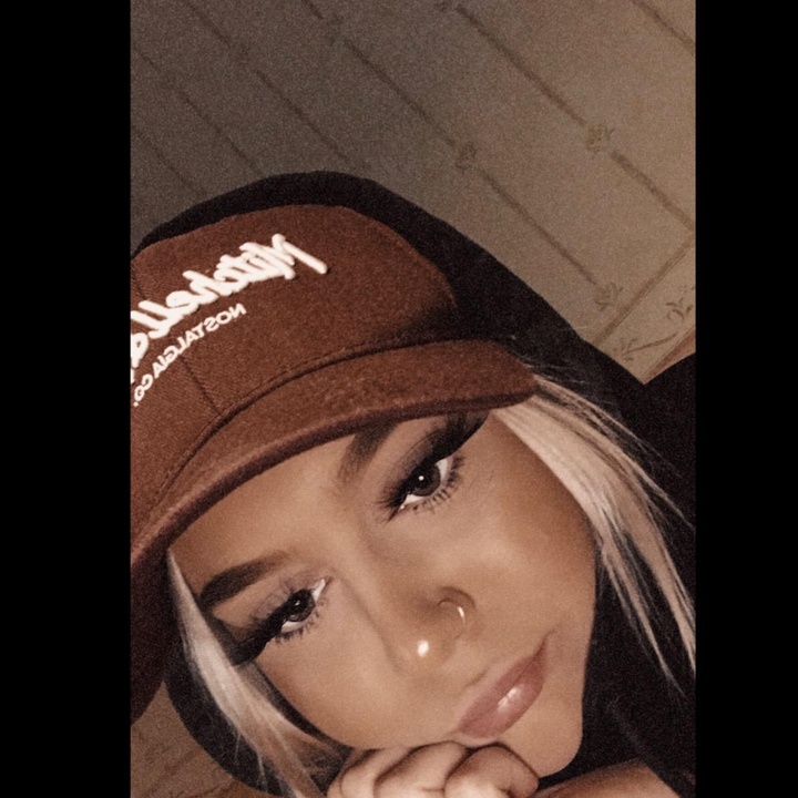 Profile Picture of s (@sannaaobergg) on Tiktok