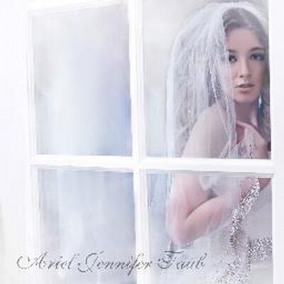 Profile Picture of Ariel Jennifer Taub (@ArielTaubBridal) on Twitter