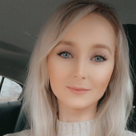 Profile Picture of Aliceann Kotter (@aliceannhope) on Poshmark