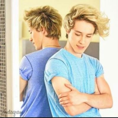 Profile Picture of Coder Forever Lesli (@LeslieV89398536) on Twitter