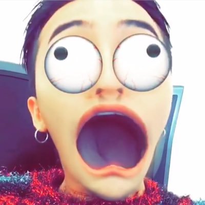 Profile Picture of Alicia (@App24ever) on Twitter