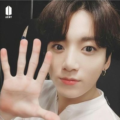 Profile Picture of Lisarhee (@Lisarhee6) on Twitter