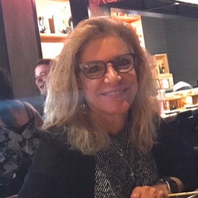 Profile Picture of Debbie Paul (@debbiepaul24) on Twitter