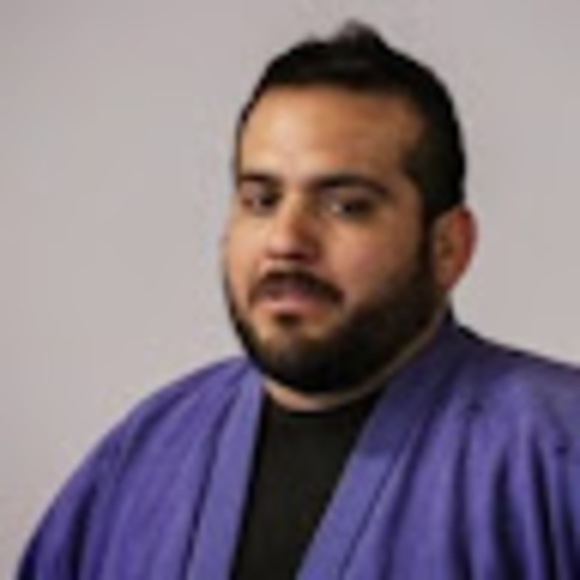 Profile Picture of Jeffrey Tovar (@jeffrey_tovar) on Poshmark