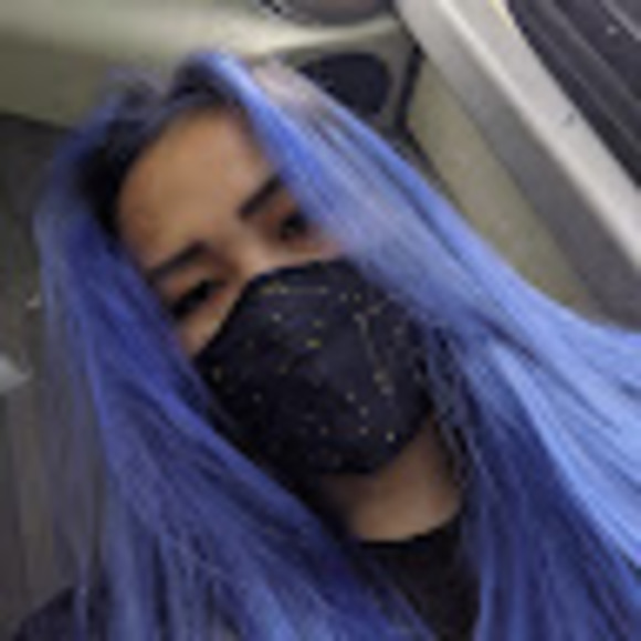 Profile Picture of Wendy Yao (@itzjustwendyy) on Poshmark