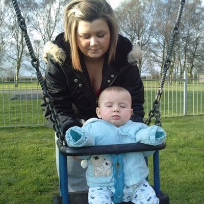 Profile Picture of Kim Llewellyn (@kim_llewellyn) on Twitter