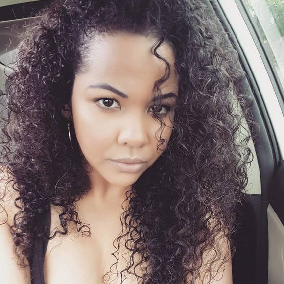 Profile Picture of Dawn Boyd (@dawnboyd624) on Poshmark