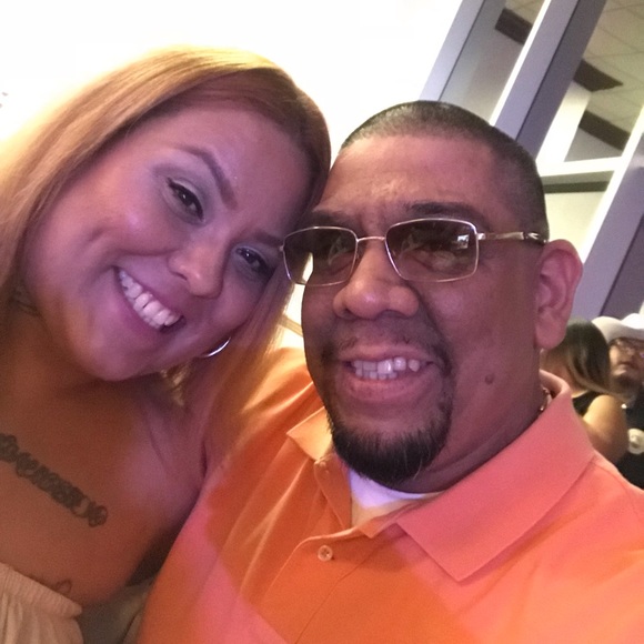 Profile Picture of Perfecto Eaparza (@pmark214) on Poshmark