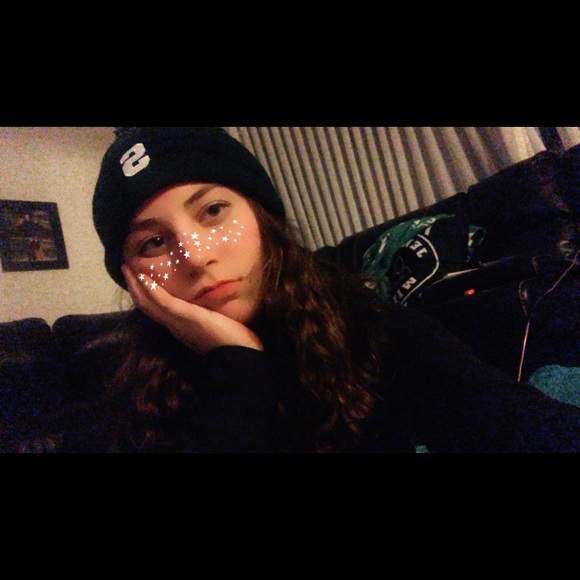 Profile Picture of Raya Klein (@rayadk03) on Poshmark