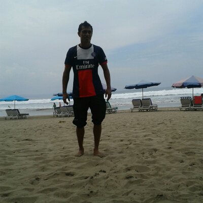 Profile Picture of Jo Charles (@jocharles32) on Twitter