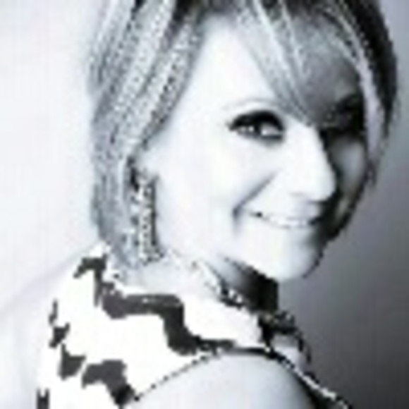 Profile Picture of Jodi Sauerbier (@jsauerbier) on Poshmark