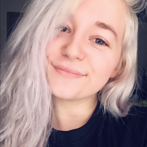 Matison Haggy - Poshmark Profile Picture of Matison Haggy (@matison_h98) on Poshmark