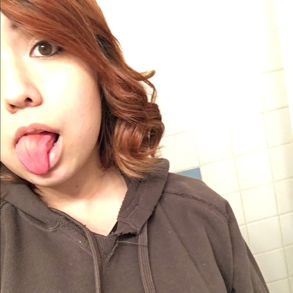 Katelyn Kerr - Poshmark Profile Picture of Katelyn Kerr (@qtpie91495) on Poshmark