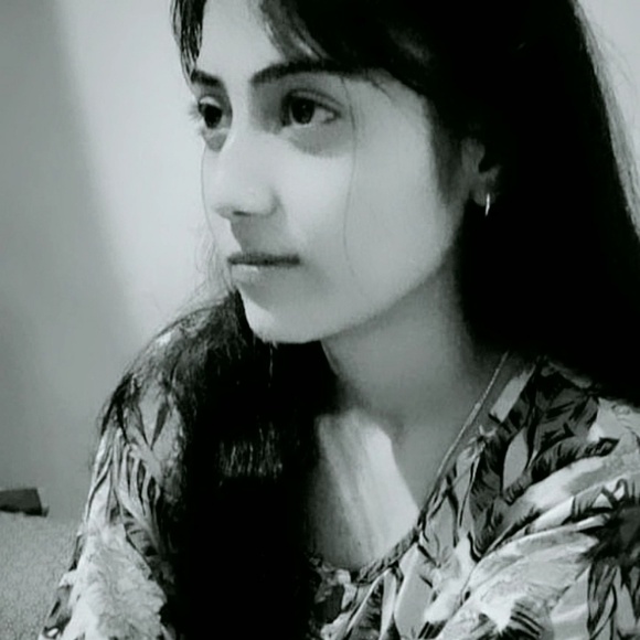 Profile Picture of Roshni Roshni (@ruhidevil11) on Poshmark