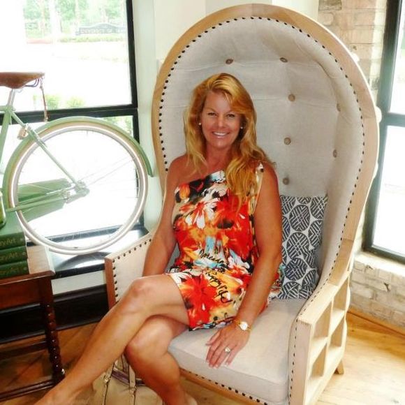 Profile Picture of Kaylyn Belcik (@kaybelcik) on Poshmark