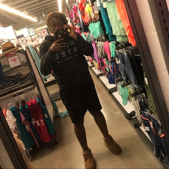 Profile Picture of Drew Sharp (@dr33zzyy) on Poshmark