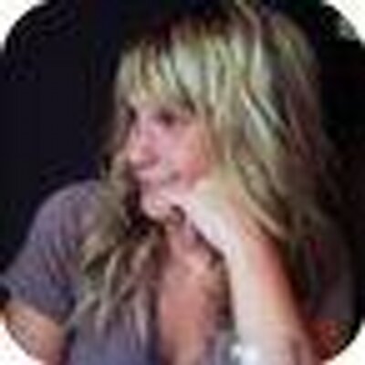 Profile Picture of Roseanna Vestering (@joanellerbegIbX) on Twitter