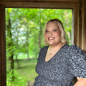 Profile Picture of Lindsay Makowski (@louykins) on Youtube