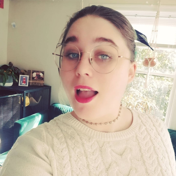 Profile Picture of Timbre Webb (@timbrew) on Poshmark