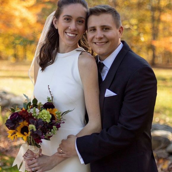 Profile Picture of Ivy Luke krezinski (@ivyluke12) on Poshmark