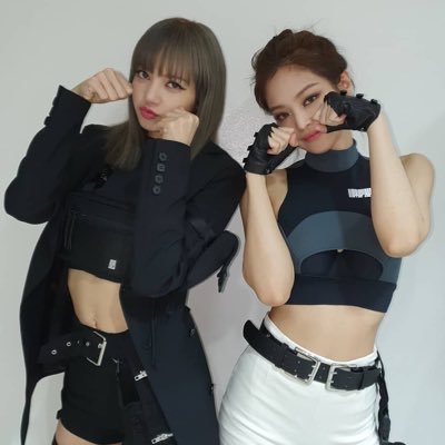 Profile Picture of  💋 (@SweetCrush1627) on Twitter