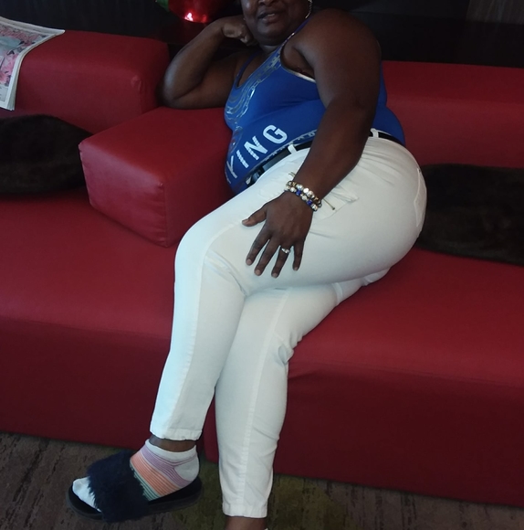 Profile Picture of Alberta Jones (@bertaj123) on Poshmark