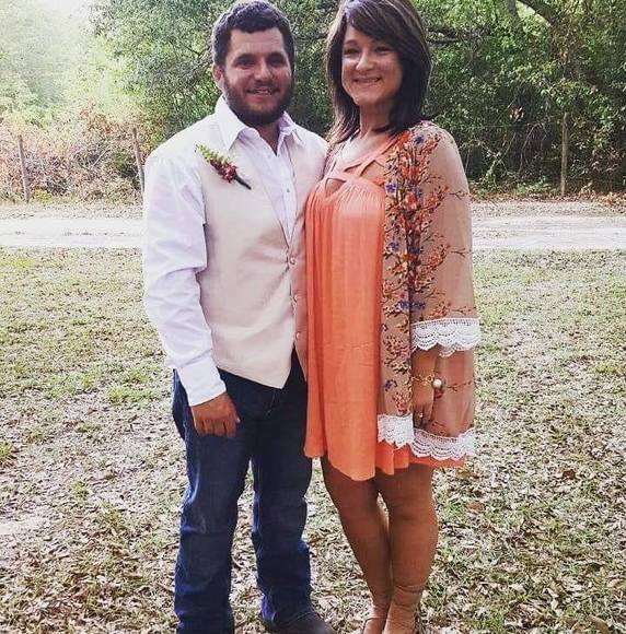 Profile Picture of Casey Markham (@caseystrevel) on Poshmark