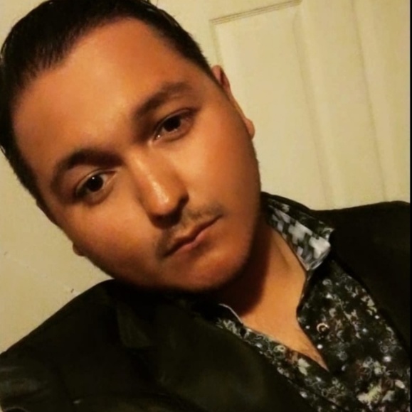 Profile Picture of Daniel Salcido (@dani_raves) on Poshmark