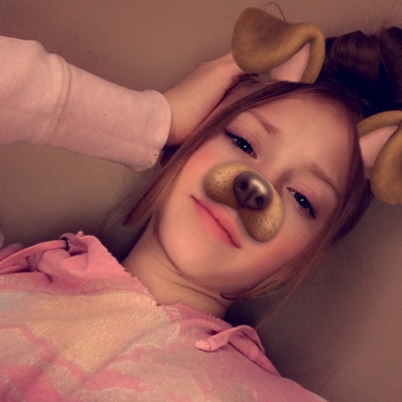 Profile Picture of Hailey Wilson (@haileymaemae) on Poshmark