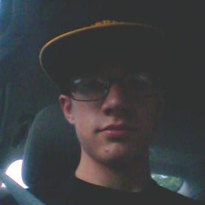 Profile Picture of Lucas Bratton (@artlvr1997) on Twitter