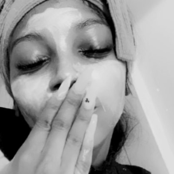 Profile Picture of Borah Chanel (@borahchanel) on Poshmark