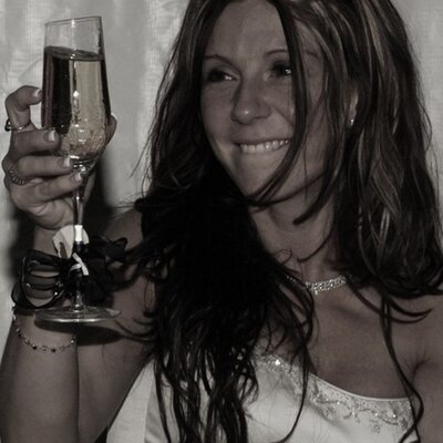 Profile Picture of Michele Clark-Burns (@Rachele1725) on Twitter