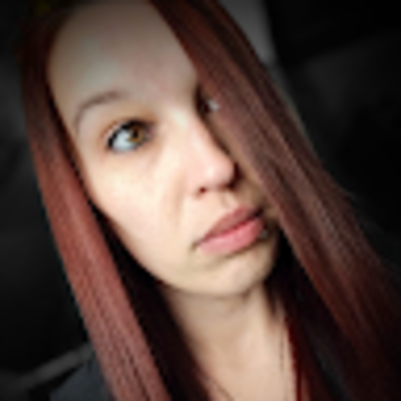 Profile Picture of Shawna Allen (@shawnaallen774) on Poshmark