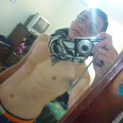 Profile Picture of Jonathan Ron (@jOnathanRonk) on Twitter