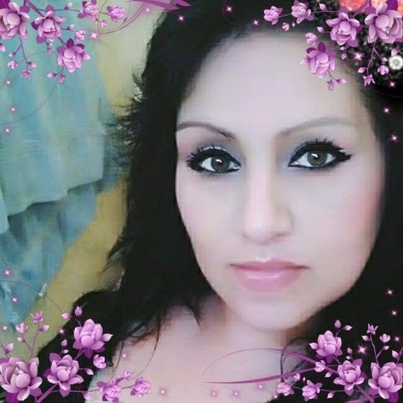 Profile Picture of Anita Romero (@anitand4kids) on Poshmark