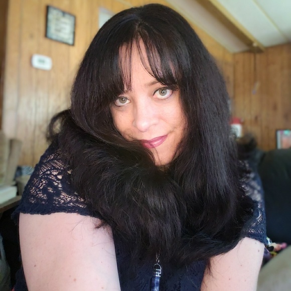 Profile Picture of Elayne Matye (@reebokler1) on Poshmark