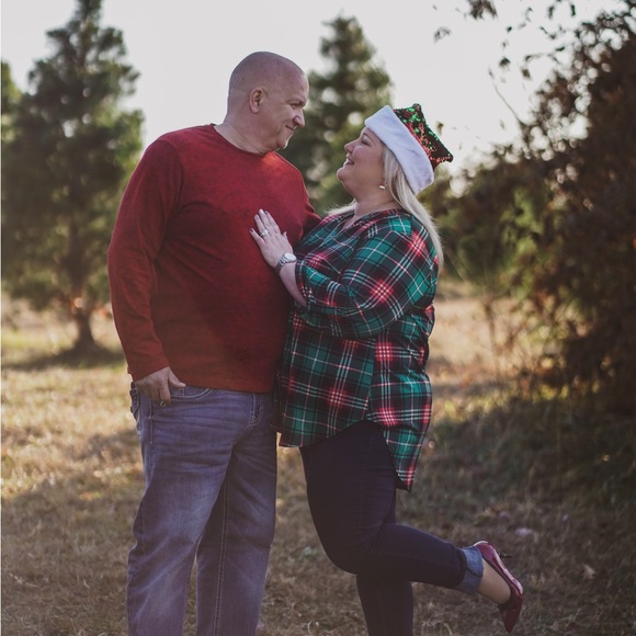 Profile Picture of Christina Boren (@pepegirl1983) on Poshmark