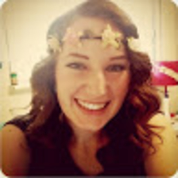 Profile Picture of Alex Jaffray (@alexjjaffray) on Poshmark
